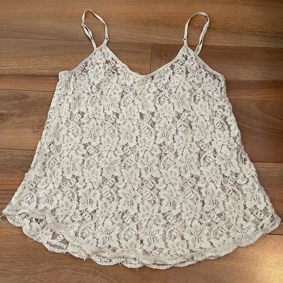 Aritzia Lace Camisole - Picture 1 of 2